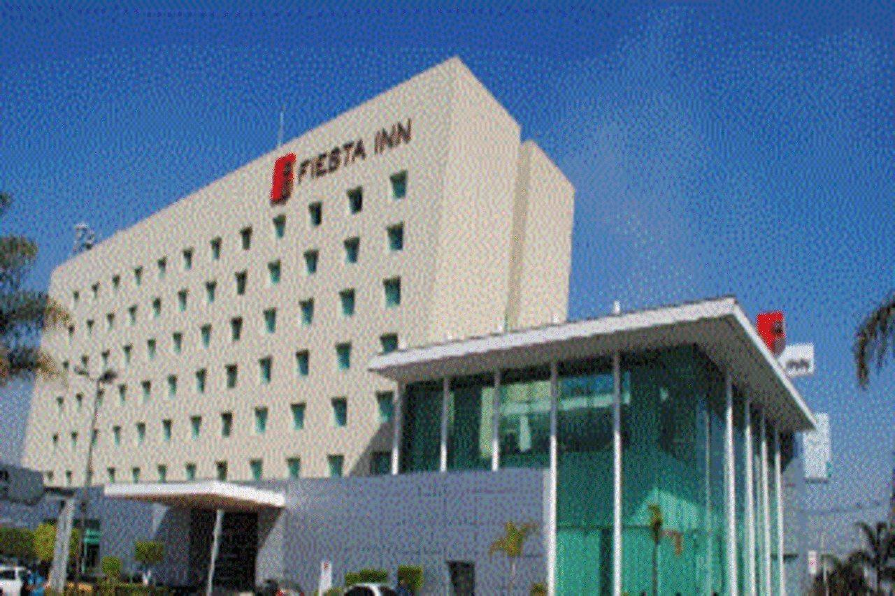 Fiesta Inn Cuautitlan Cuautitlan Izcalli Exterior photo